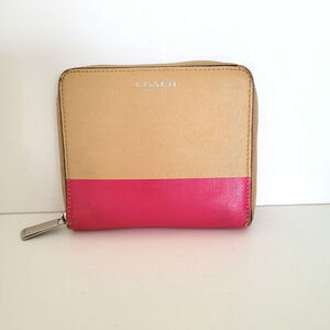 Coach Wallet Leather Bifold Zip Compact Zippy Medium Pink Tan Beige Bicolor